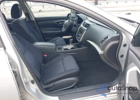 2016 Nissan Altima 2.5/S/Sv/Sl/Sr z USA, uszkodzony, nr VIN 1N4AL3AP7GC258457